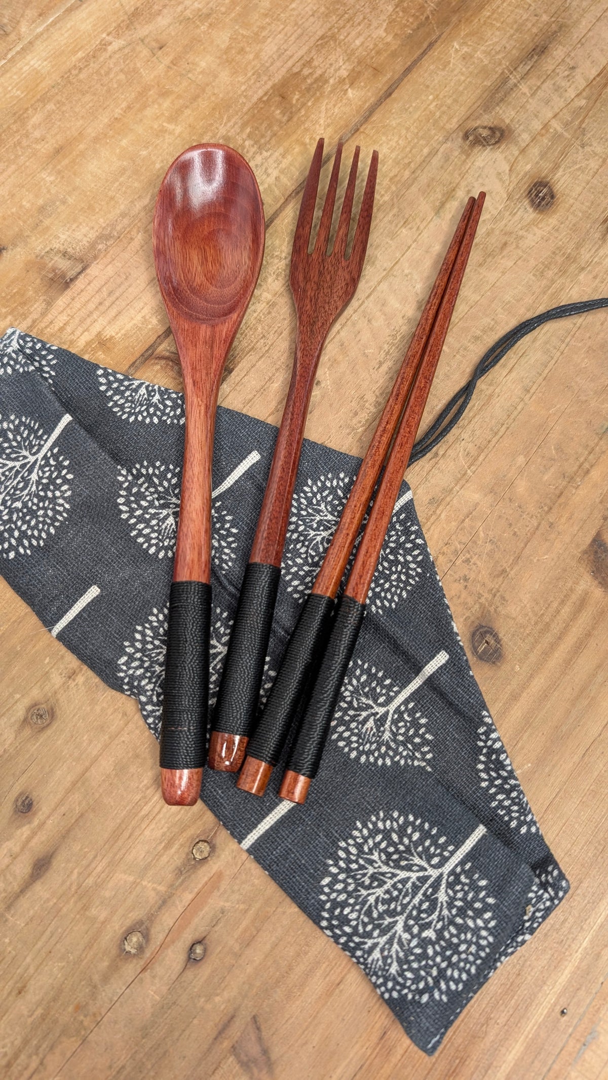 Coconut Cutlery Set with Chopsticks